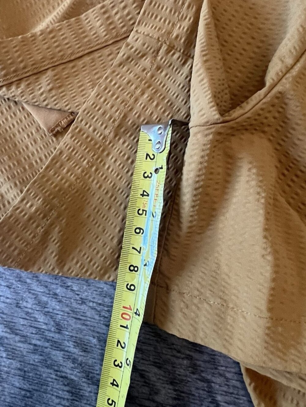 Athleta Women’s Textured Brooklyn Shorts Size 10 Athletic Athleisure Mustard - Picture 6 of 7